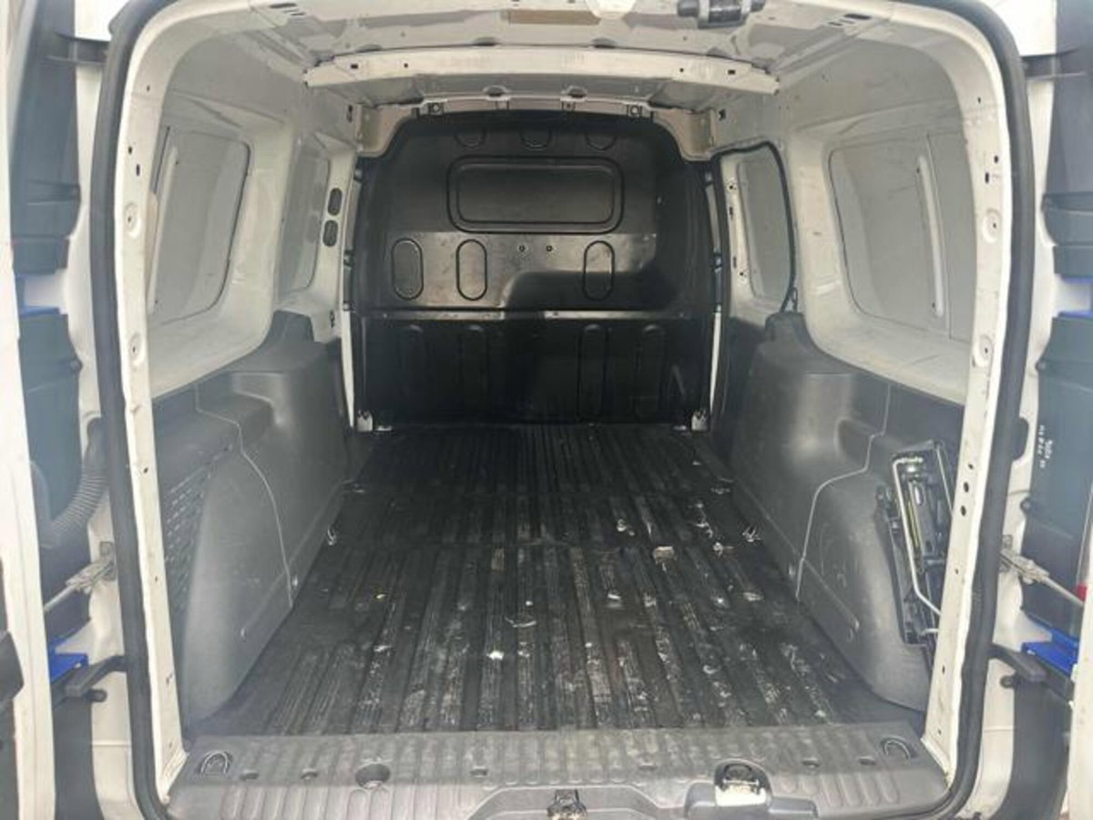 Nissan NV250 1.5 dCi 115CV PL Combi N1 (13)