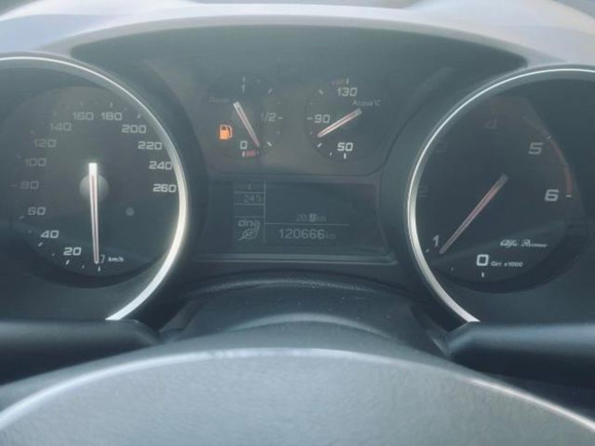 Alfa Romeo Giulietta 1.6 JTDm Super 120cv (14)