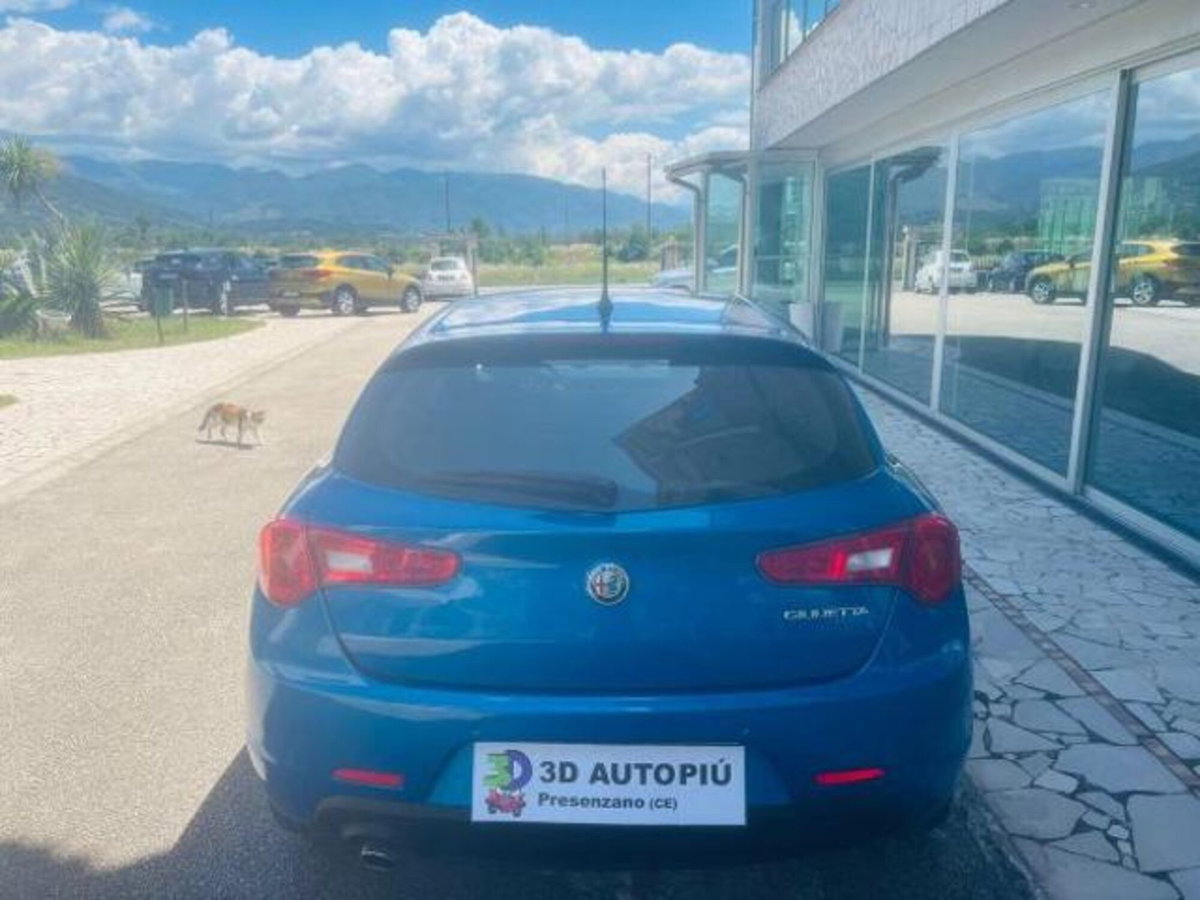 Alfa Romeo Giulietta 1.6 JTDm Super 120cv (17)