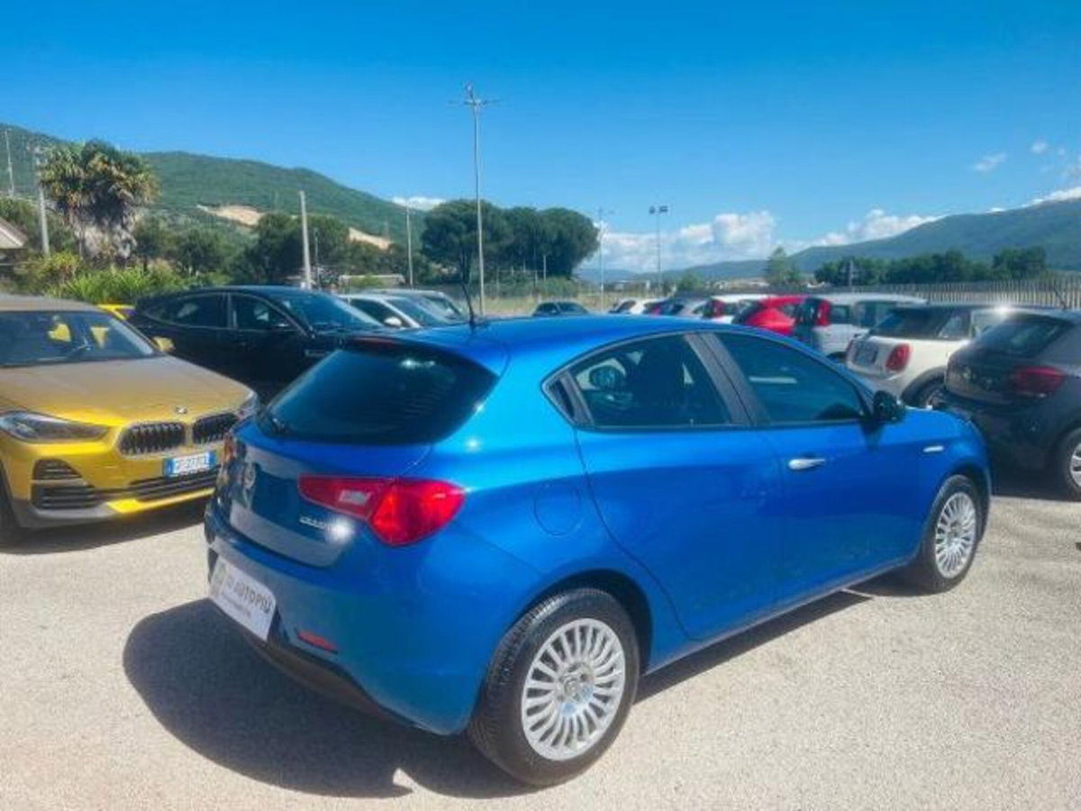 Alfa Romeo Giulietta 1.6 JTDm Super 120cv (3)