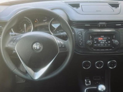 Alfa Romeo Giulietta 1.6 JTDm Super 120cv (4)