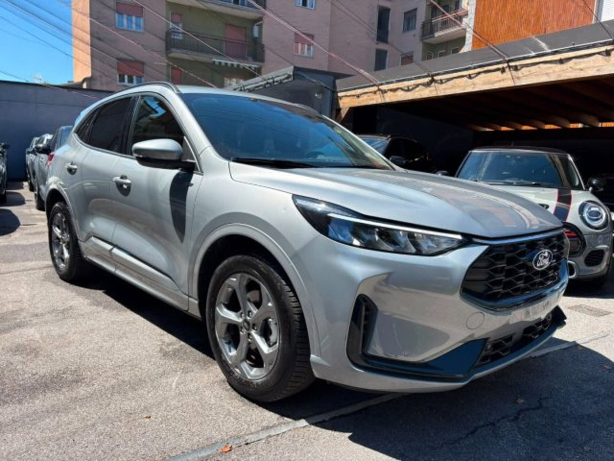 Ford Kuga 2.5 Full Hybrid 190 CV CVT 2WD ST-Line Design (2)