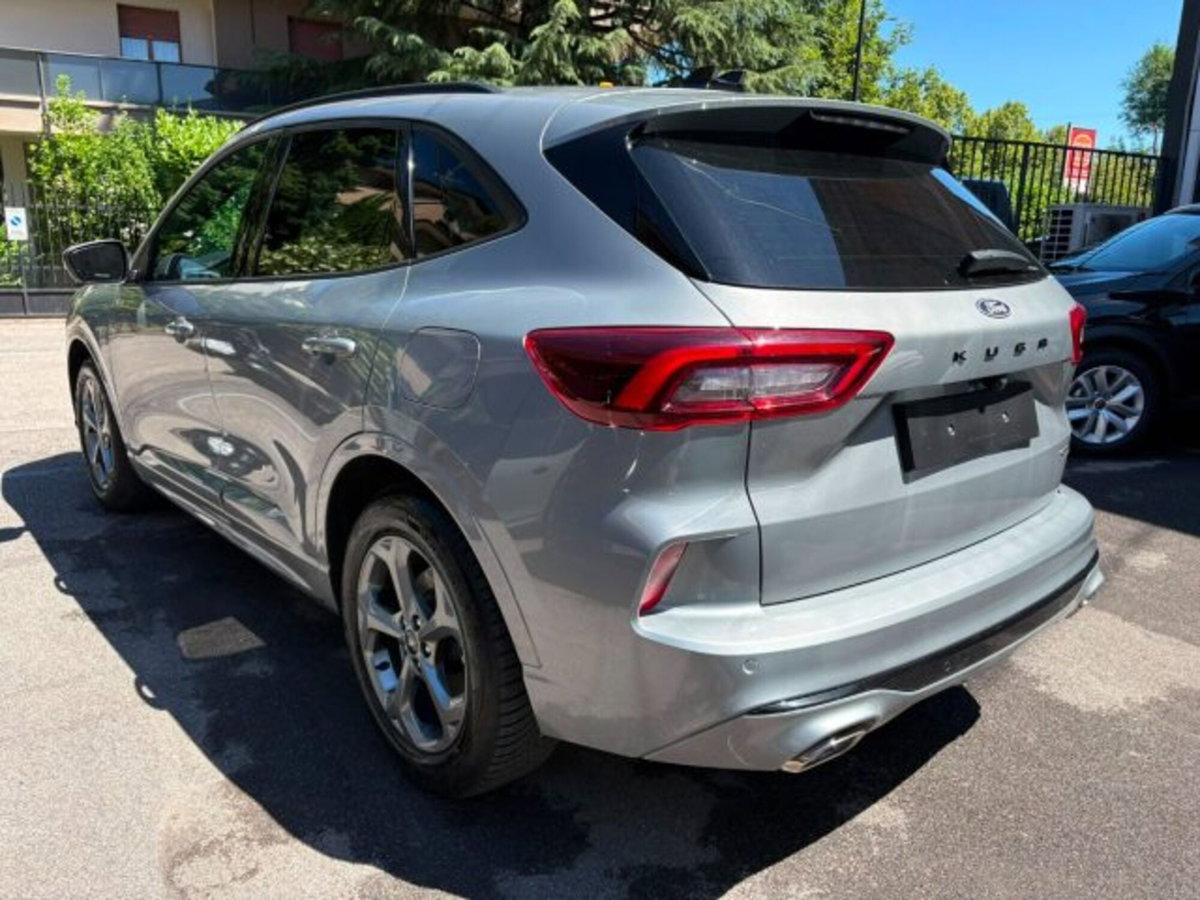 Ford Kuga 2.5 Full Hybrid 190 CV CVT 2WD ST-Line Design (5)