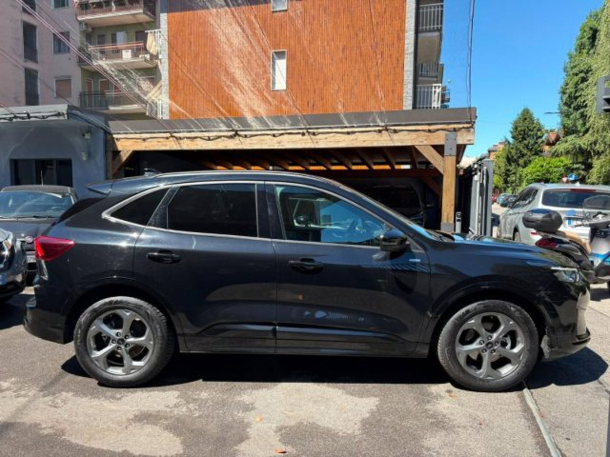 Ford Kuga 2.5 Full Hybrid 190 CV CVT 2WD ST-Line X (3)