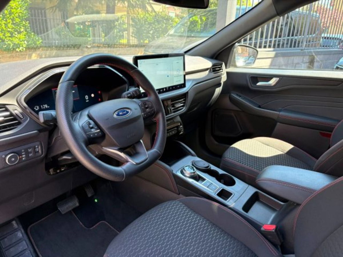 Ford Kuga 2.5 Full Hybrid 190 CV CVT 2WD ST-Line X (6)