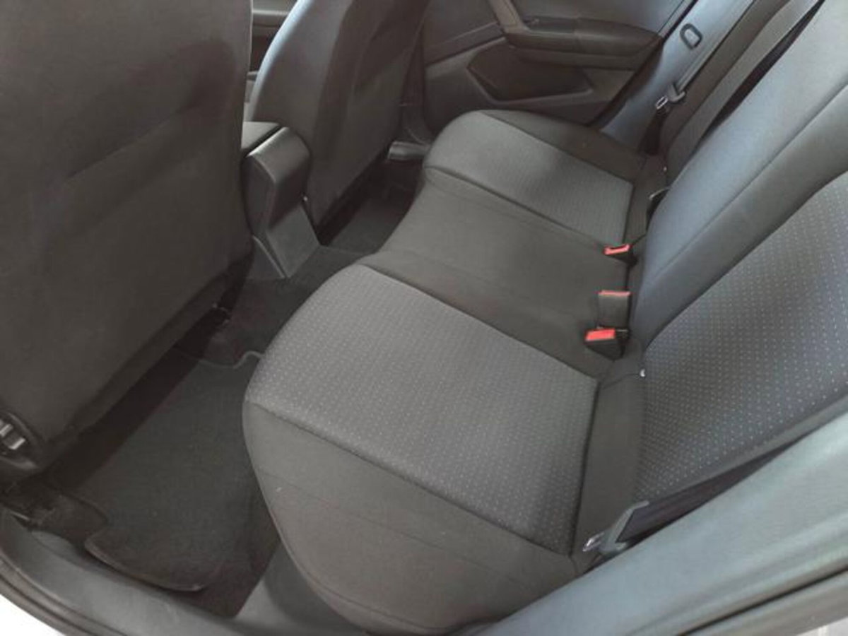 SEAT Arona 1.0 EcoTSI Style (14)