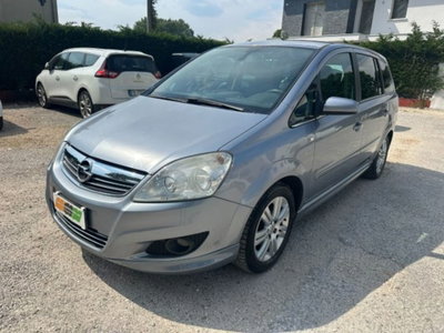 Opel Zafira 1.6 16V VVT Enjoy (16)