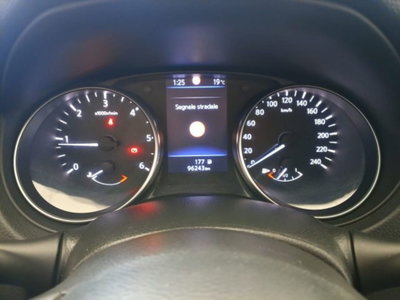 Nissan Qashqai 1.5 dCi 115 CV Tekna (12)
