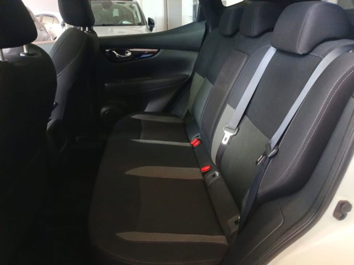 Nissan Qashqai 1.5 dCi 115 CV Tekna (7)