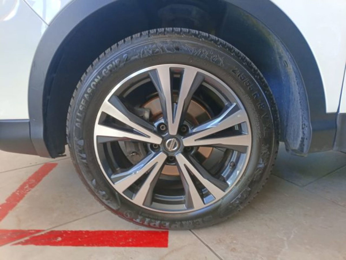 Nissan Qashqai 1.5 dCi 115 CV Tekna (9)