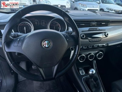 Alfa Romeo Giulietta 1.6 JTDm-2 Giulietta (4)