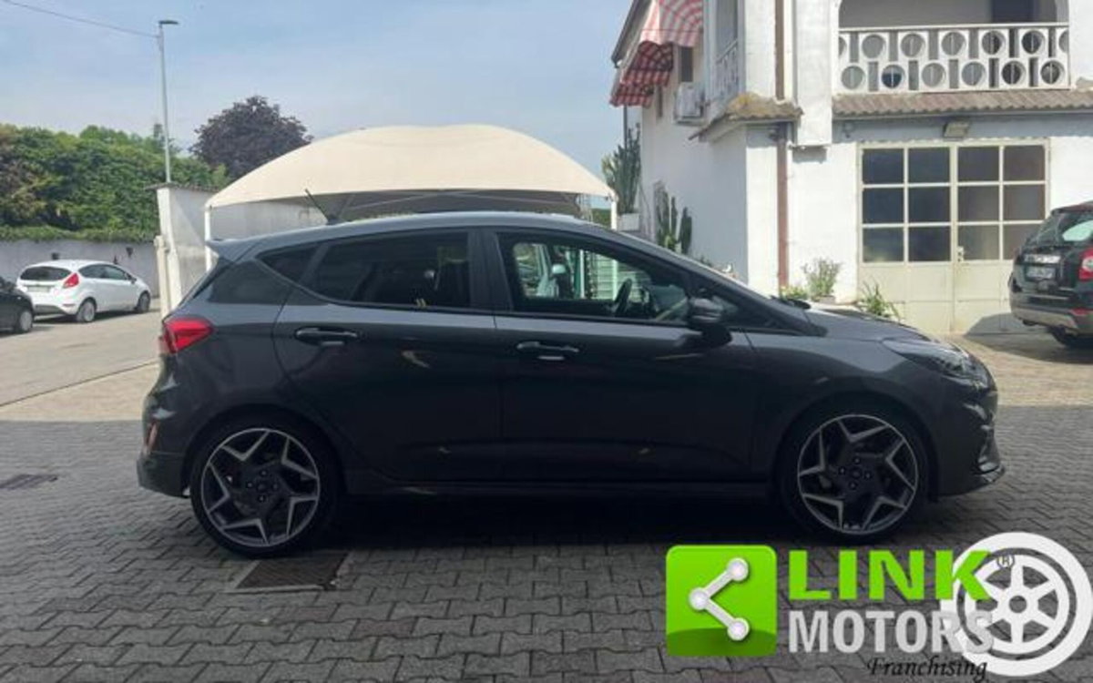 Ford Fiesta 1.5 Ecoboost 200 CV 5 porte ST (5)