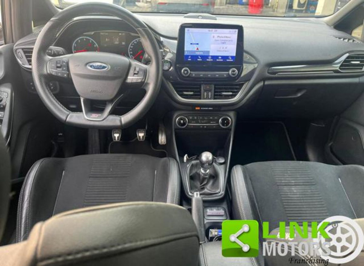 Ford Fiesta 1.5 Ecoboost 200 CV 5 porte ST (8)
