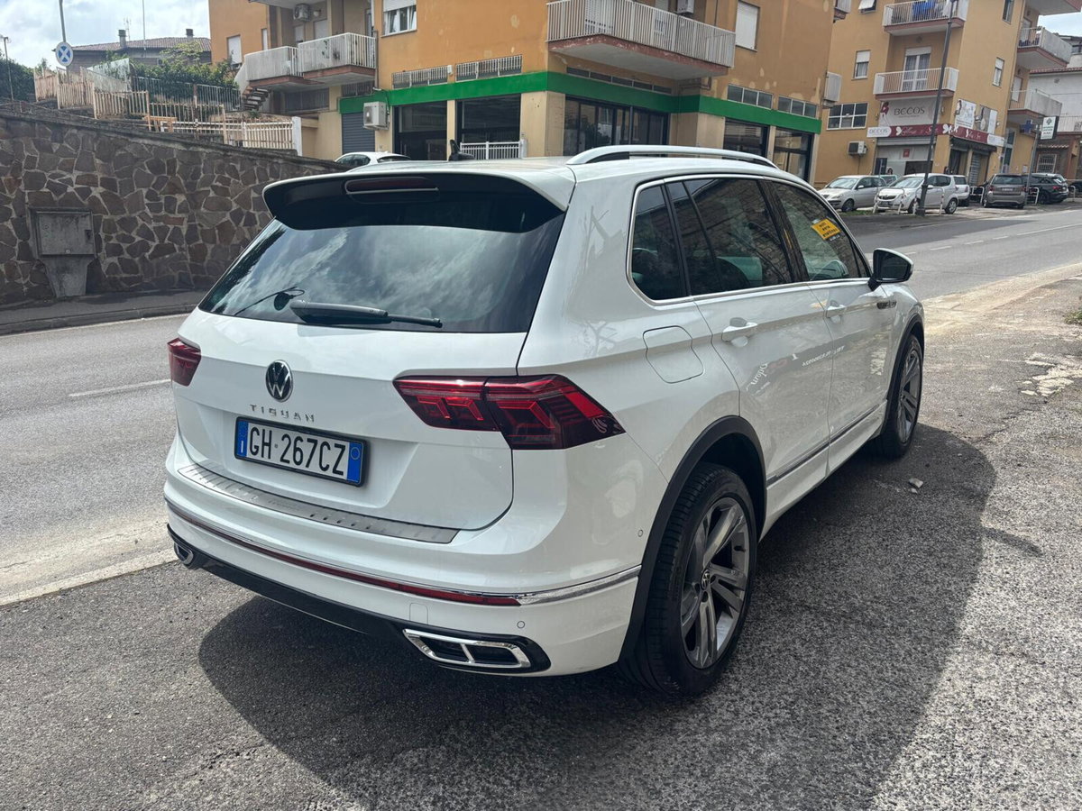 Volkswagen Tiguan 2.0 TDI 150 CV SCR DSG 4MOTION R-Line (3)