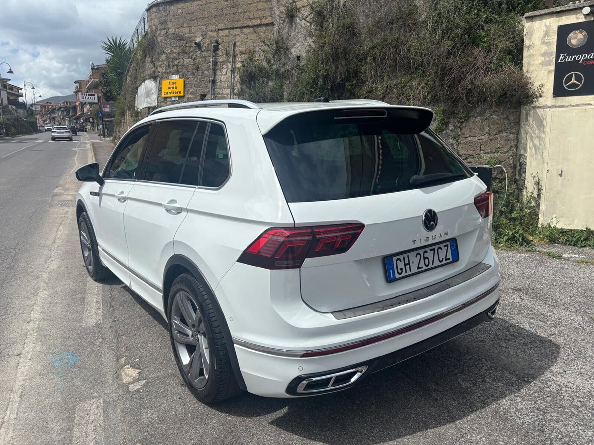 Volkswagen Tiguan 2.0 TDI 150 CV SCR DSG 4MOTION R-Line (4)