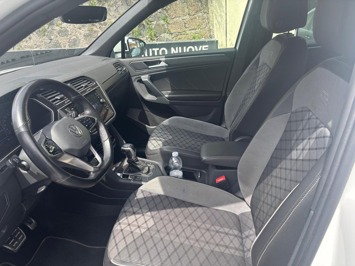 Volkswagen Tiguan 2.0 TDI 150 CV SCR DSG 4MOTION R-Line (7)