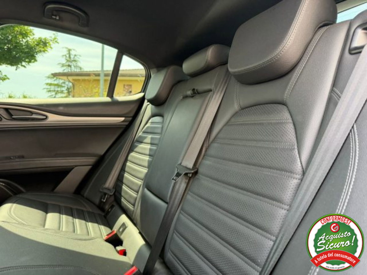 Alfa Romeo Stelvio Stelvio 2.2 Turbodiesel 210 CV AT8 Q4 Veloce (10)