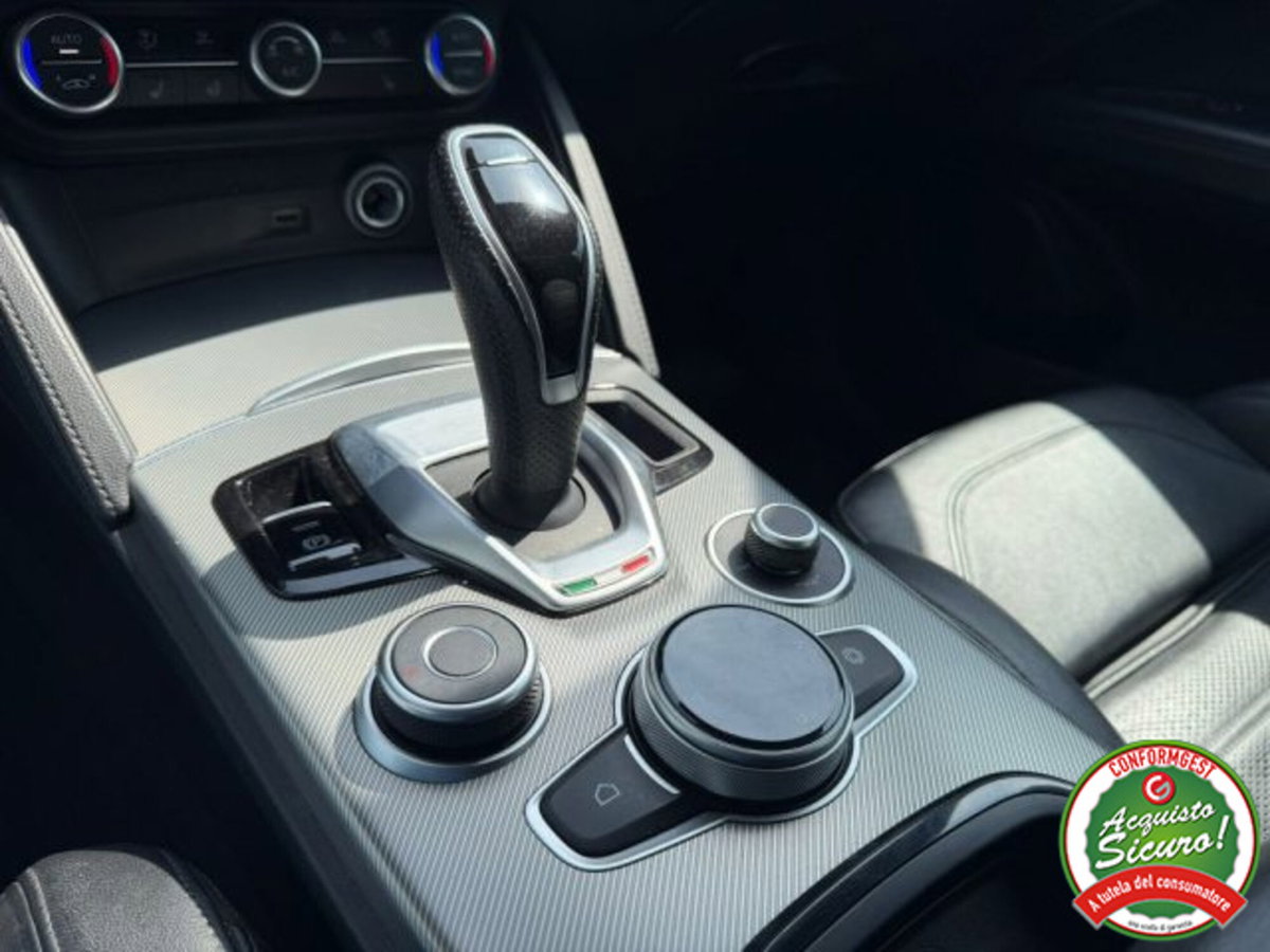 Alfa Romeo Stelvio Stelvio 2.2 Turbodiesel 210 CV AT8 Q4 Veloce (14)