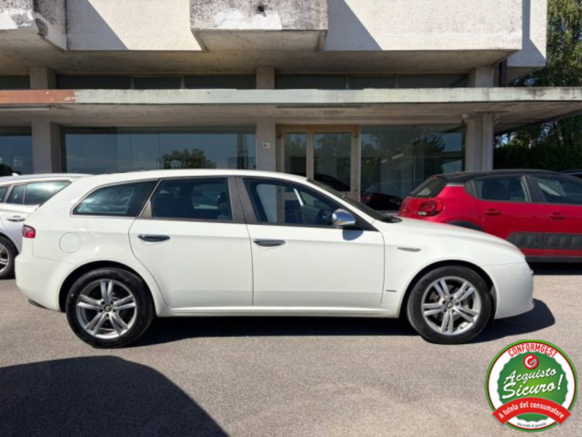 Alfa Romeo 159 SportWagon 2.0 JTDm Sportwagon Eco Super (18)