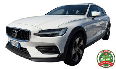 Volvo V60 Cross Country D4 AWD Geartronic Pro usata