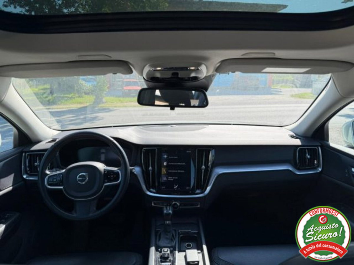 Volvo V60 Cross Country D4 AWD Geartronic Pro (10)