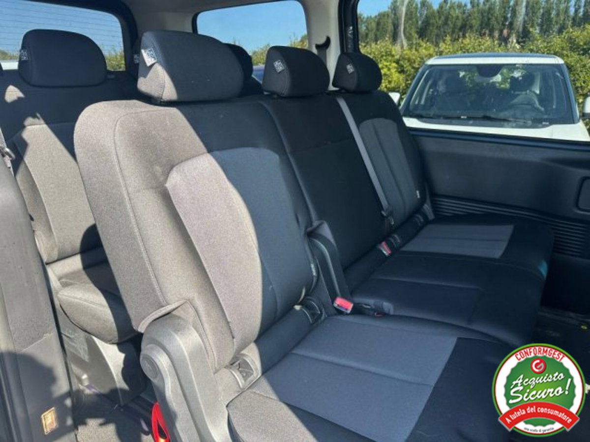Hyundai Staria 2.2 awd auto (14)