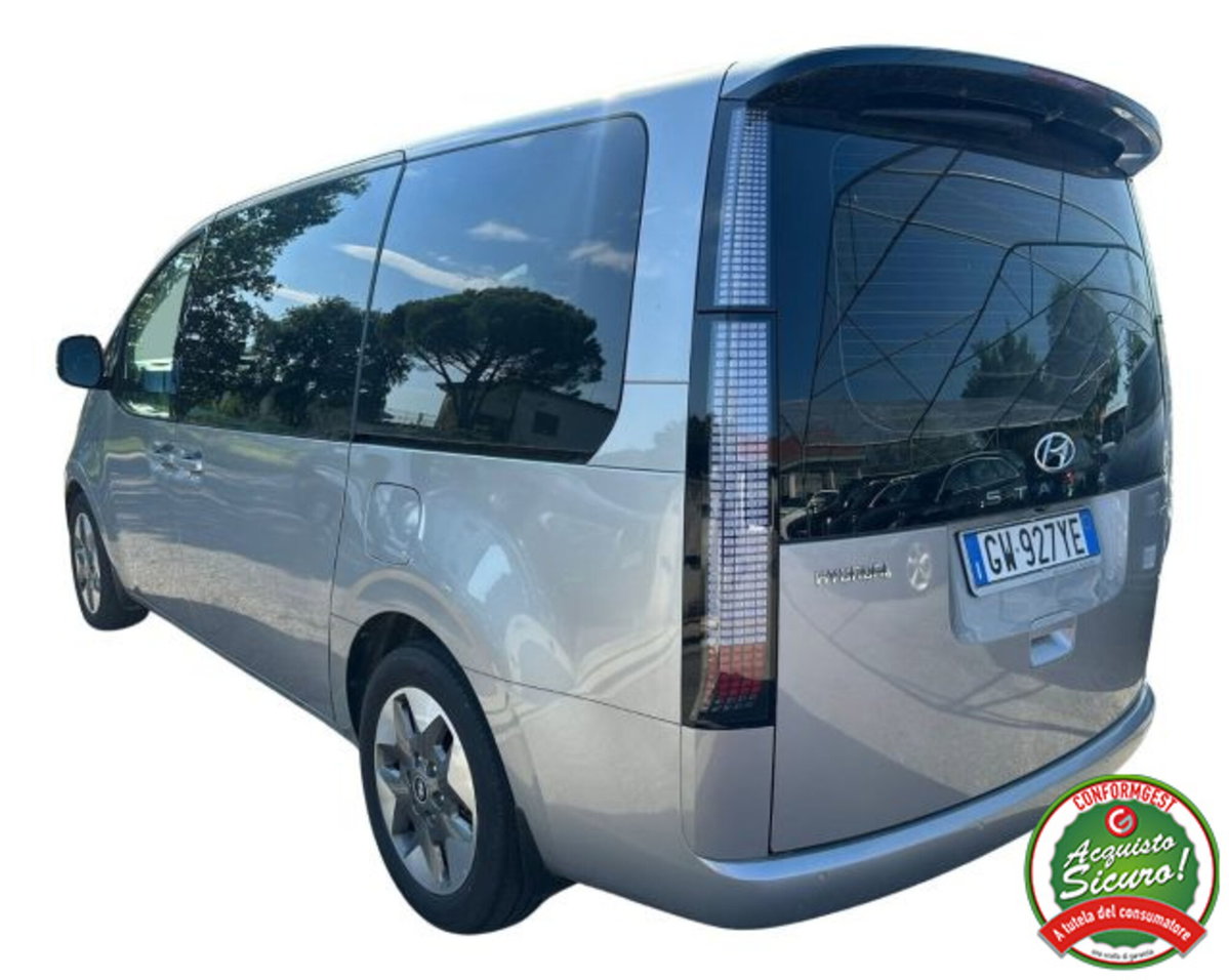 Hyundai Staria 2.2 awd auto (4)