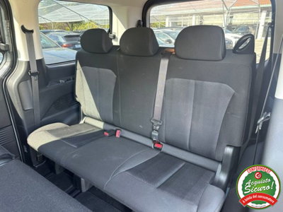 Hyundai Staria 2.2 awd auto (8)
