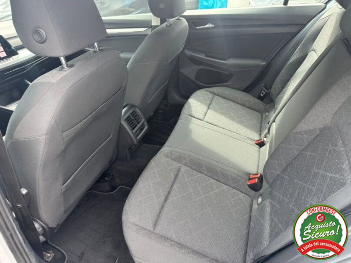 Volkswagen Golf 2.0 TDI 150 CV DSG SCR Life (13)