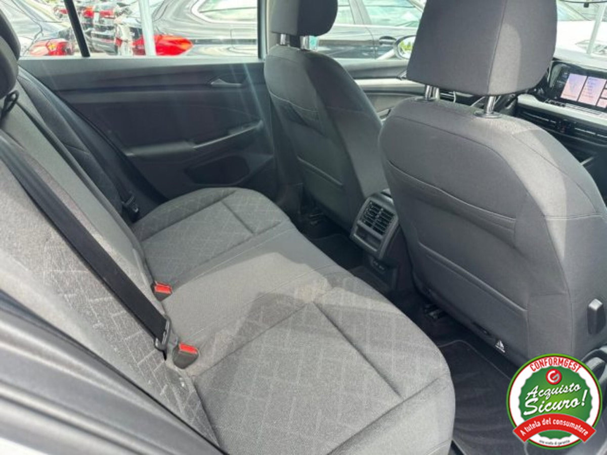 Volkswagen Golf 2.0 TDI 150 CV DSG SCR Life (16)
