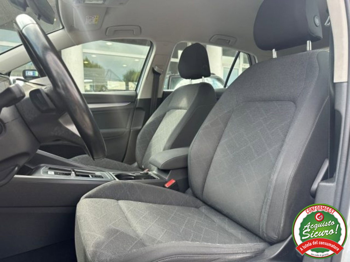 Volkswagen Golf 2.0 TDI 150 CV DSG SCR Life (9)