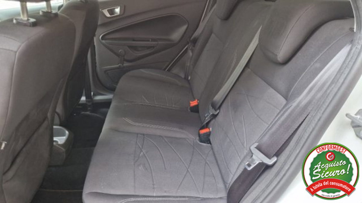 Ford Fiesta 1.0 80CV 5 porte (5)