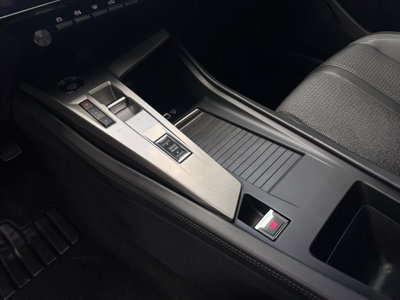 Peugeot 308 SW BlueHDi 130 S&S EAT8 Allure Pack (11)