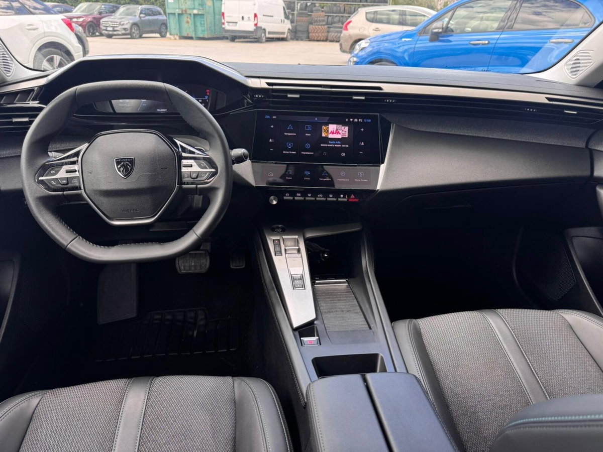 Peugeot 308 SW BlueHDi 130 S&S EAT8 Allure Pack (8)