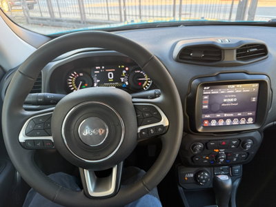 Jeep Renegade 1.3 T4 190CV PHEV 4xe AT6 Limited (10)