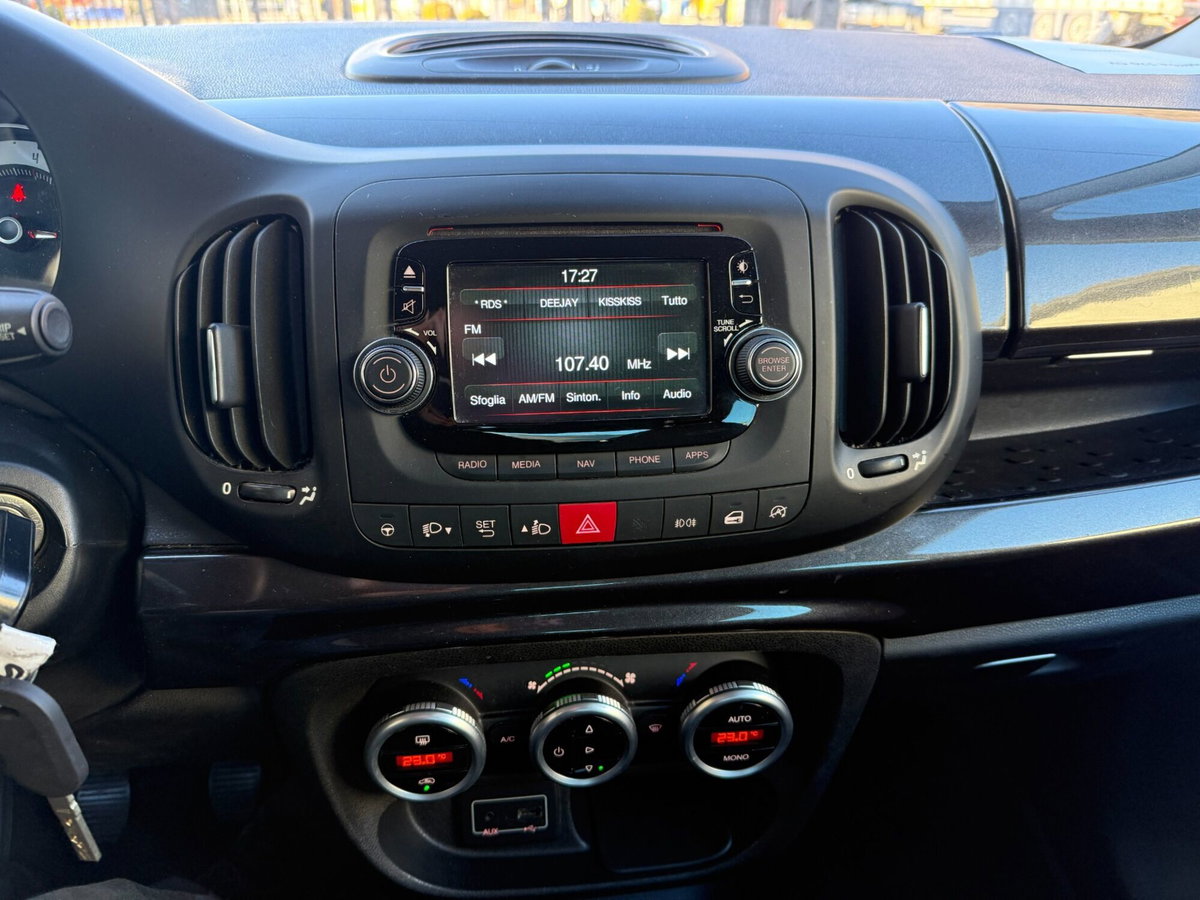 Fiat 500L 1.6 Multijet 120 CV Trekking (17)