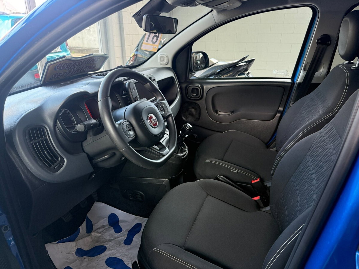 Fiat Panda 1.0 FireFly S&S Hybrid City Cross (14)