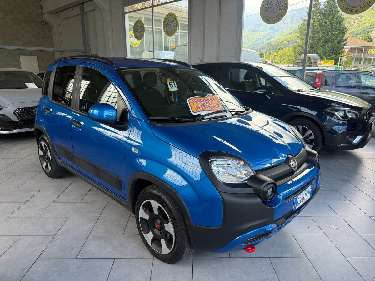 Fiat Panda 1.0 FireFly S&S Hybrid City Cross (3)