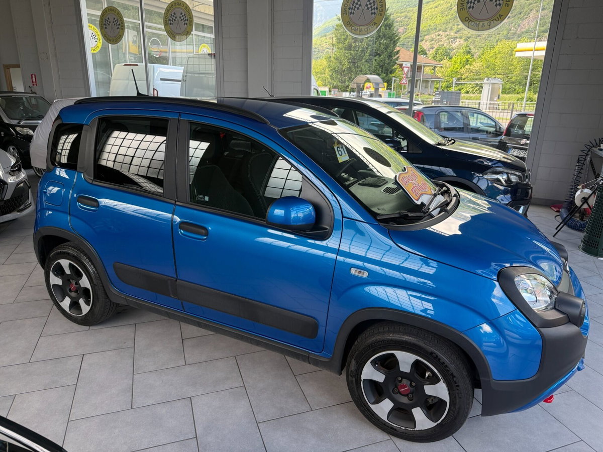 Fiat Panda 1.0 FireFly S&S Hybrid City Cross (4)