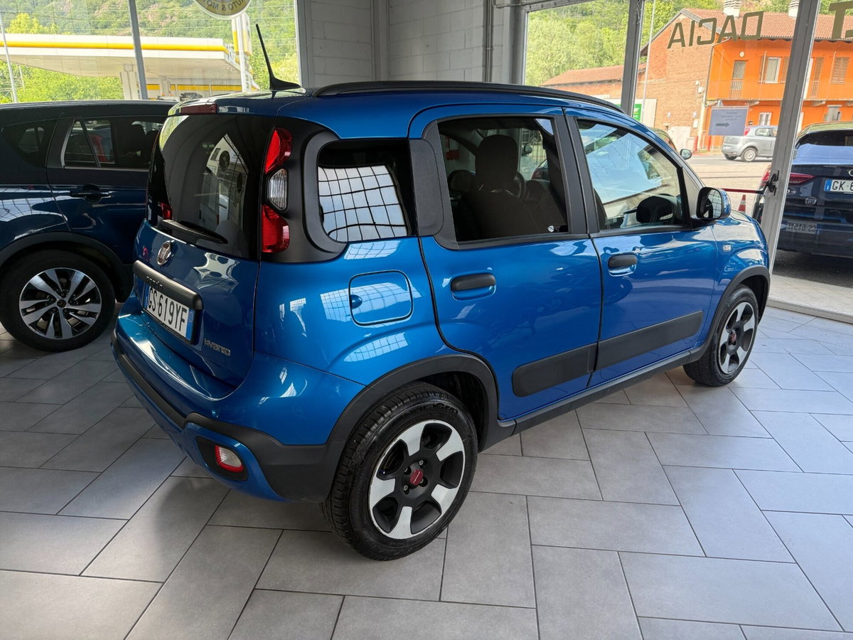 Fiat Panda 1.0 FireFly S&S Hybrid City Cross (5)
