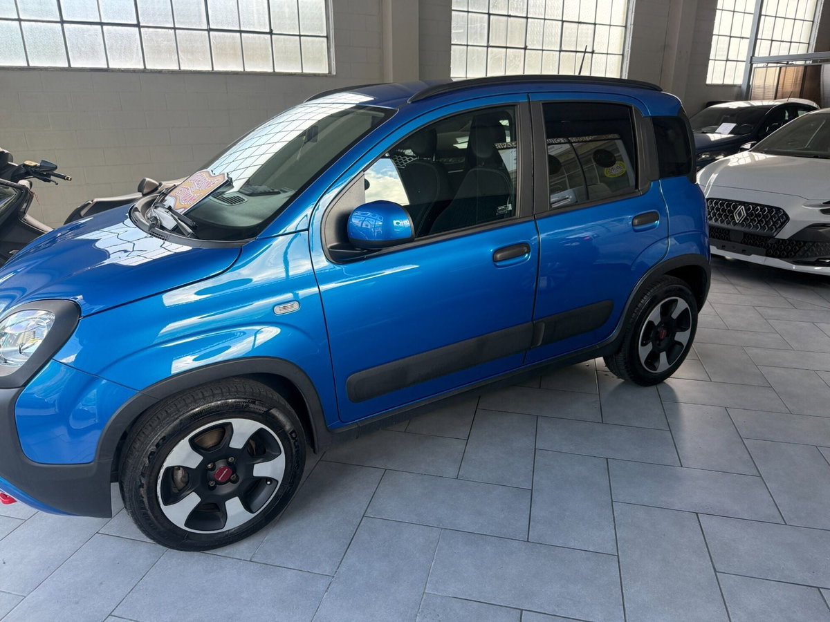 Fiat Panda 1.0 FireFly S&S Hybrid City Cross (9)