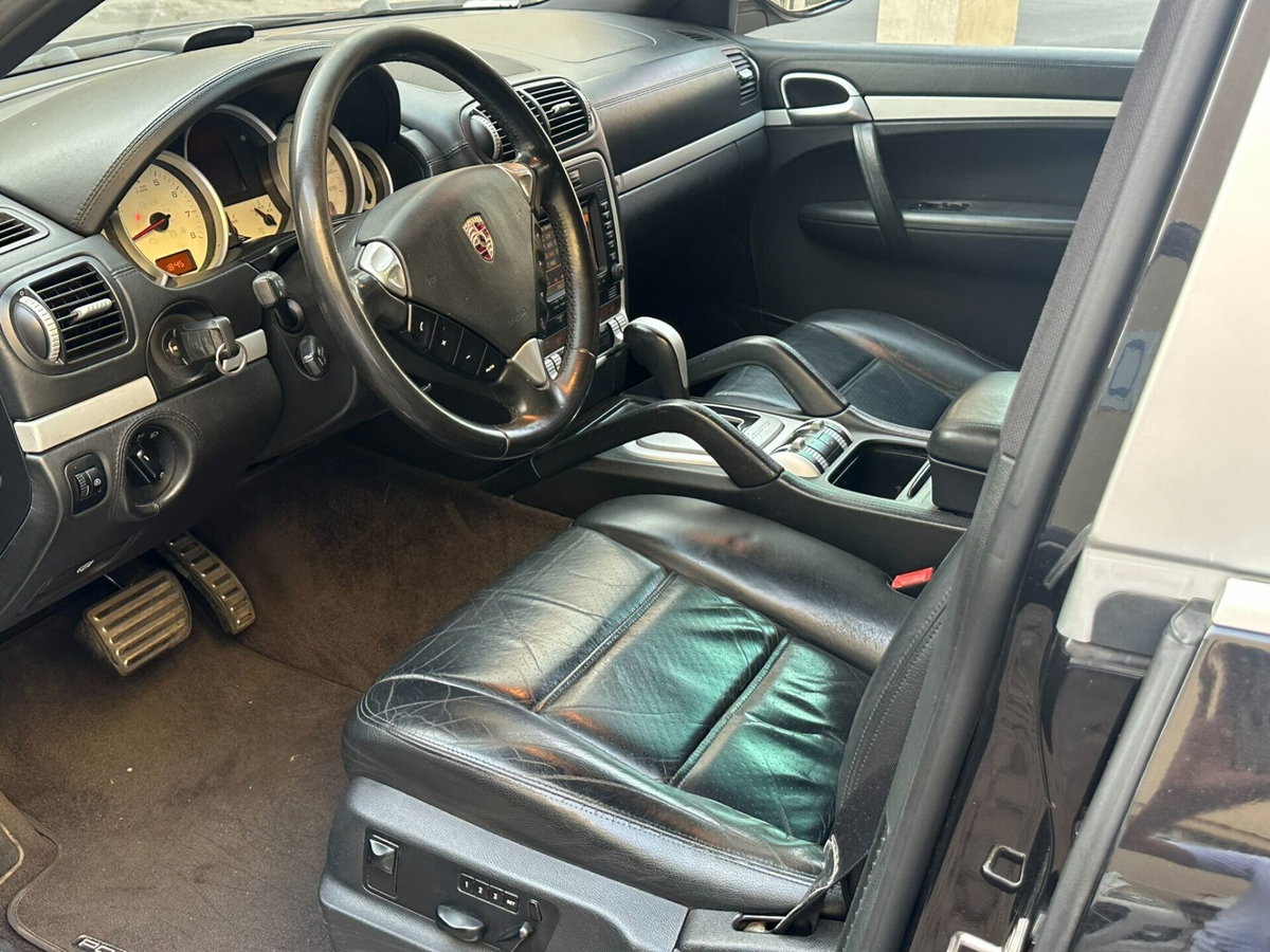 Porsche Cayenne 4.8 S (6)