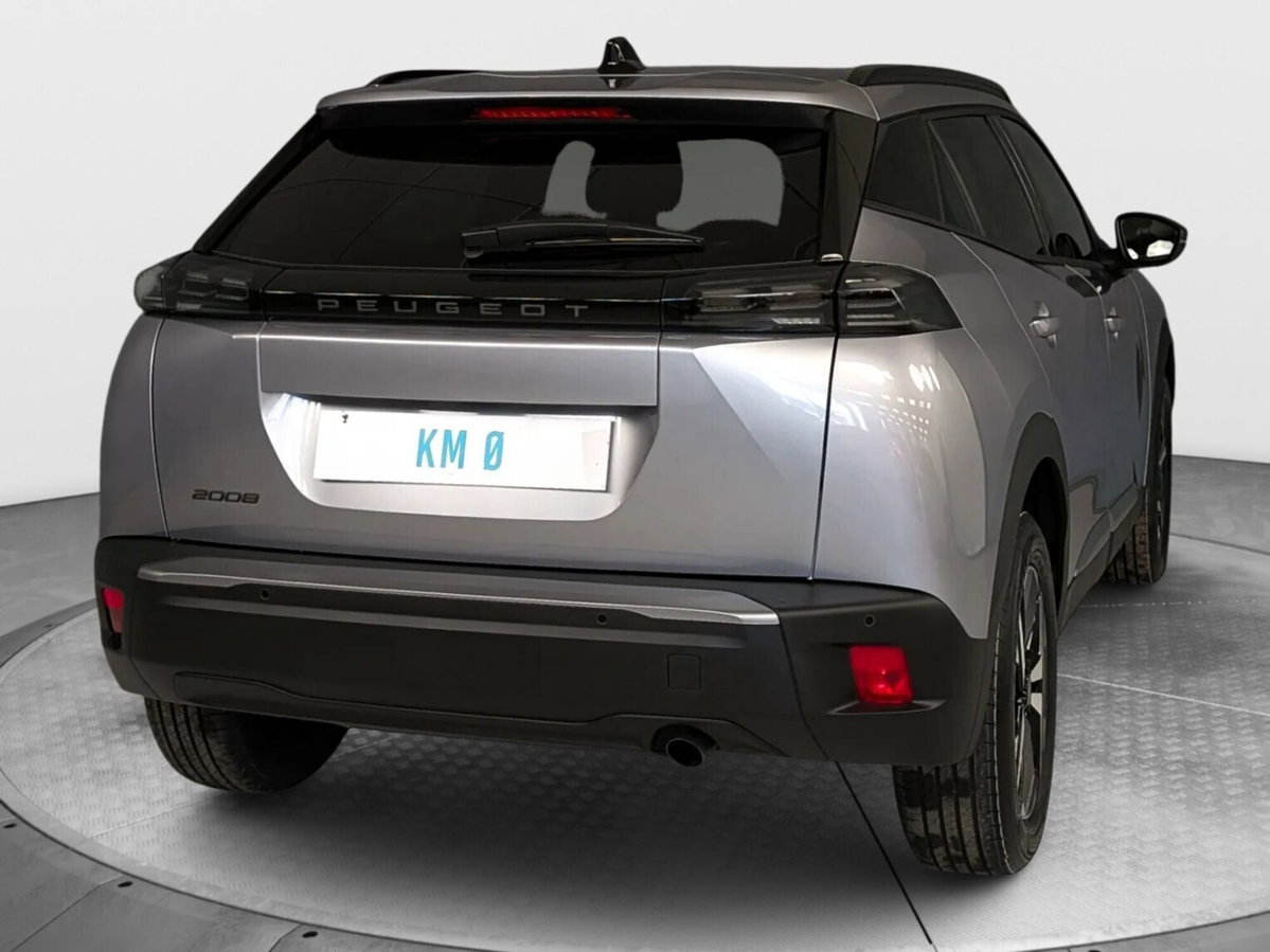 Peugeot 2008 1.2 turbo Allure 100cv (3)