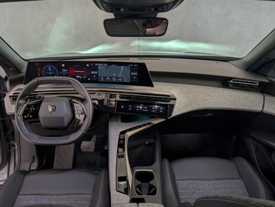 Peugeot 3008 1.2 hybrid Allure 145cv e-dcs6 (4)
