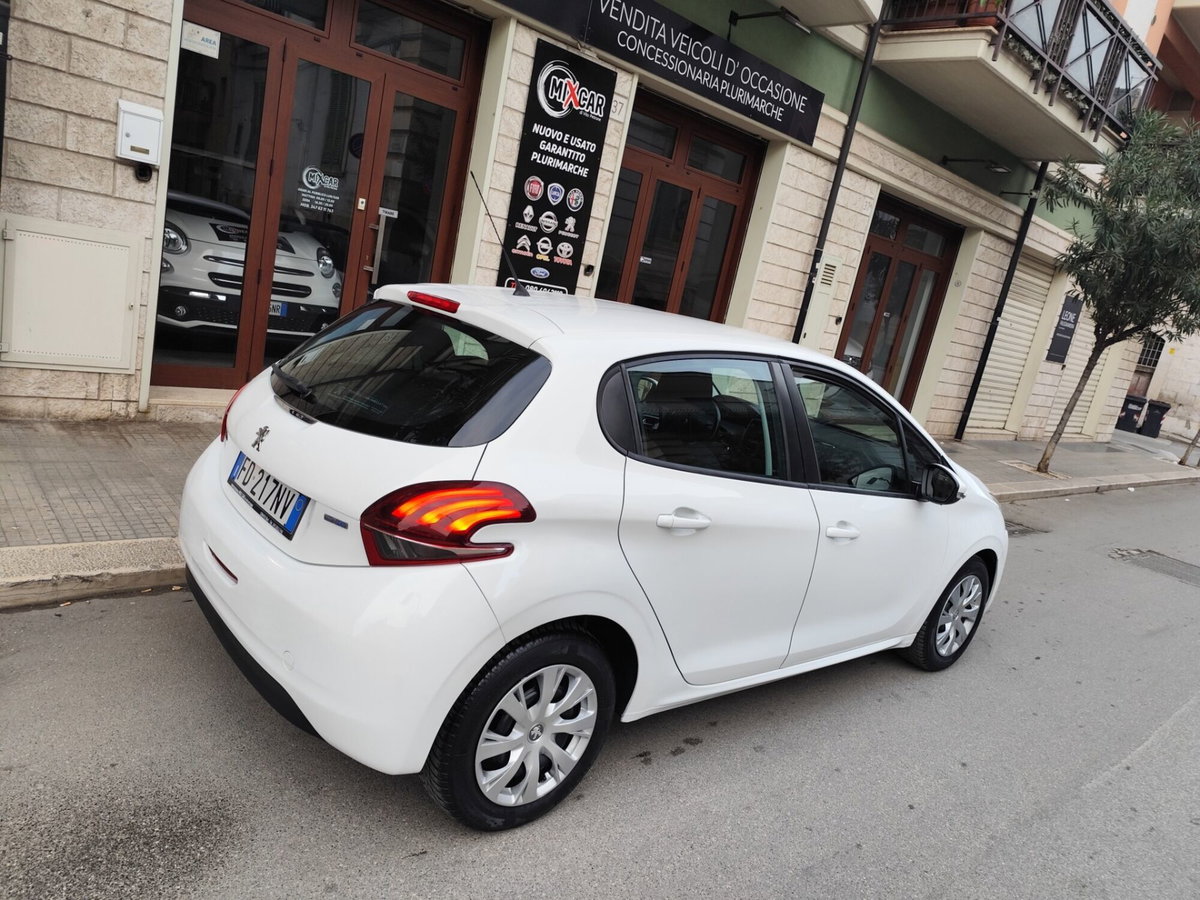 Peugeot 208 75 5 porte Active (10)