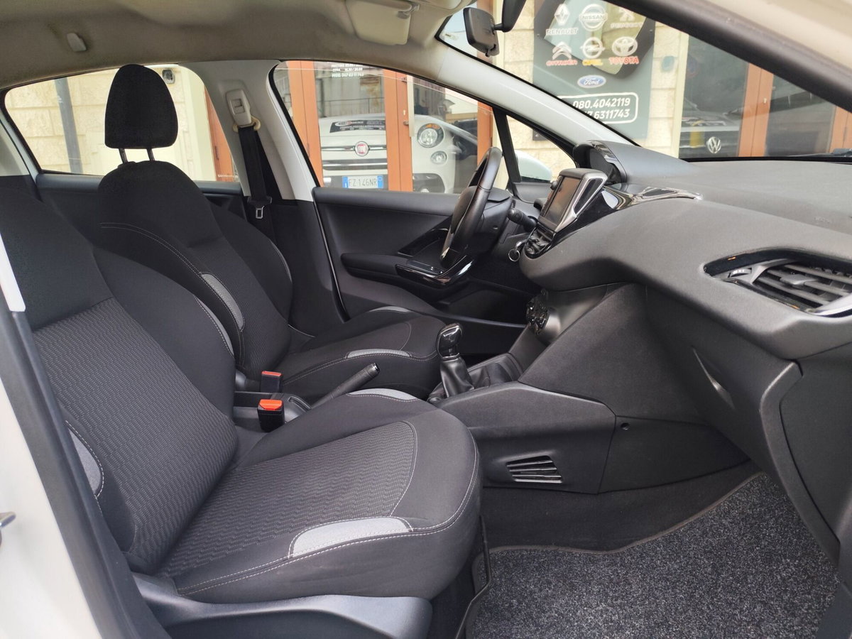 Peugeot 208 75 5 porte Active (18)