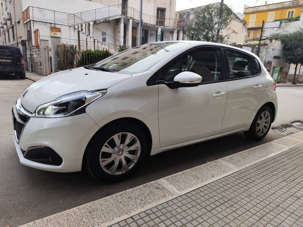Peugeot 208 75 5 porte Active (4)