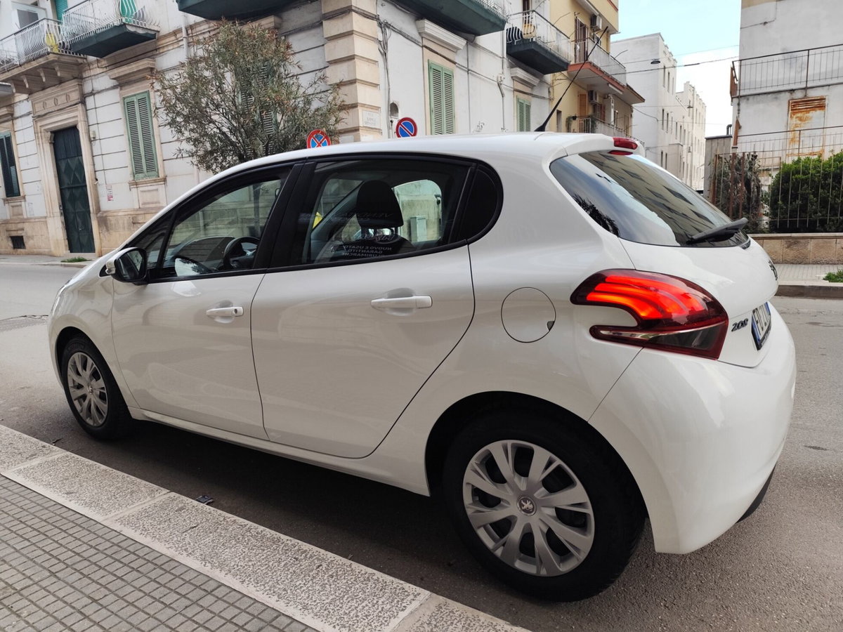 Peugeot 208 75 5 porte Active (5)