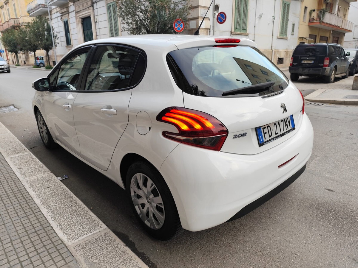Peugeot 208 75 5 porte Active (7)