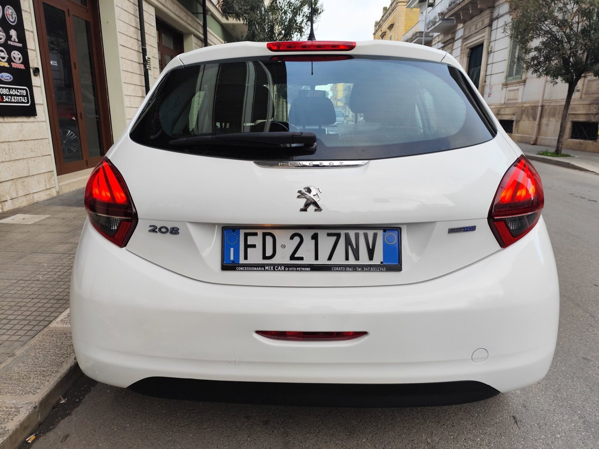 Peugeot 208 75 5 porte Active (8)